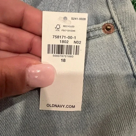 OLD NAVY jean capris NWT! - Picture 3 of 4